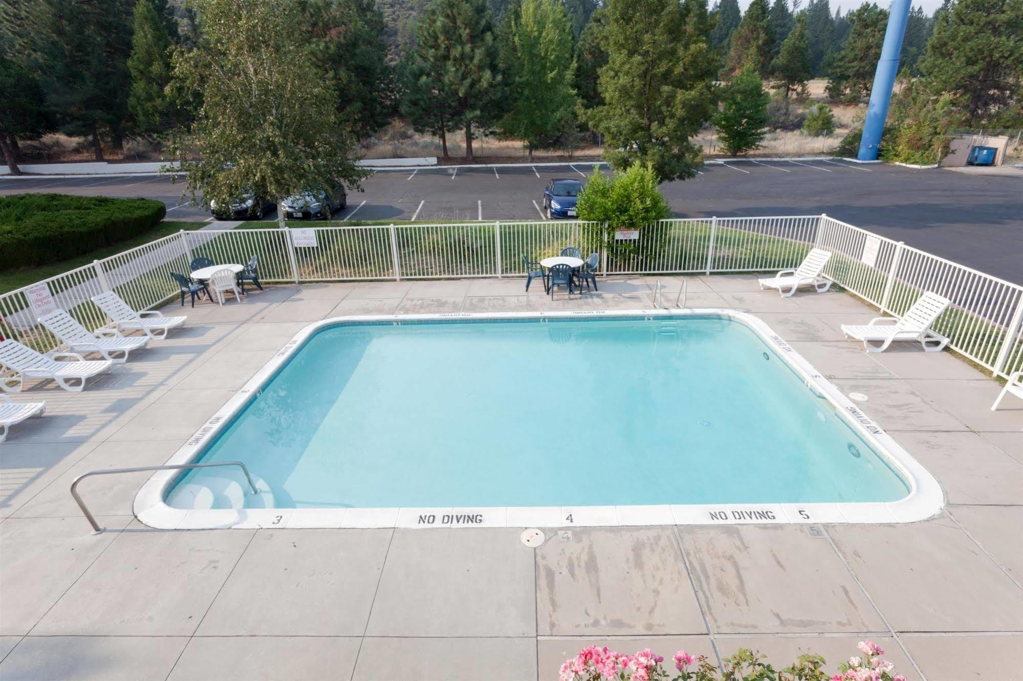 Motel 6 Weed - Mount Shasta Exterior foto